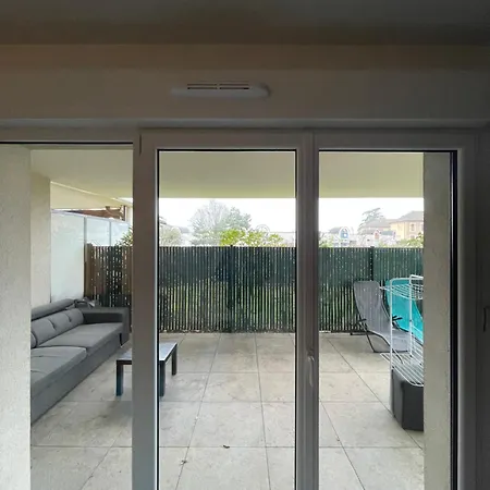 Pleasant Garden Apartment Douvaine Exterior photo